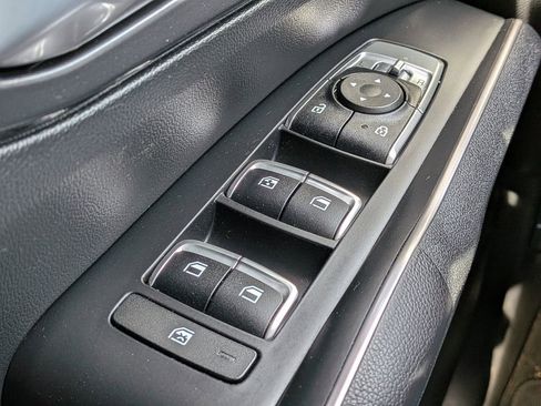 Used 2022 Kia Sorento LX image 24