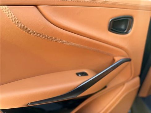 New 2026 Aston Martin DBX 707 image 10