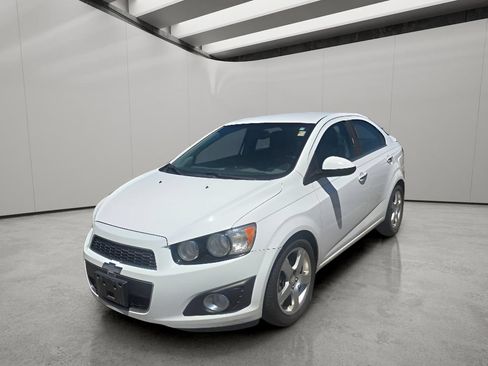 Used 2012 Chevrolet Sonic LTZ FWD image 2