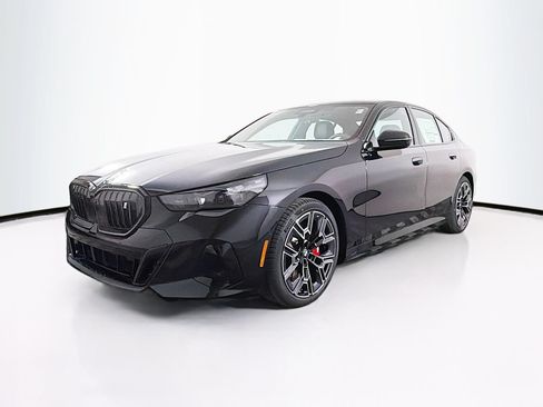 New 2026 BMW i5 eDrive40 w/ M Sport Package AWD/4WD image 3