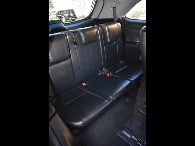 Used 2019 Toyota Highlander XLE FWD image 30