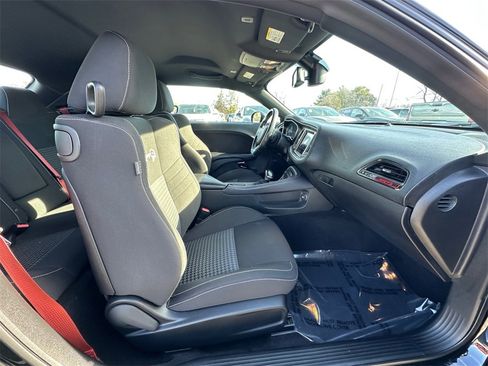 Used 2020 Dodge Challenger SRT Hellcat image 22