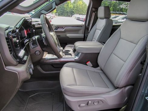 New 2026 Chevrolet Silverado 1500 LTZ w/ Technology Package image 16