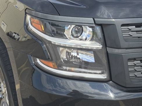 Used 2019 Chevrolet Tahoe LT w/ LT Signature Package AWD/4WD image 9