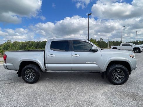 Used 2023 Toyota Tacoma SR5 w/ Technology Package AWD/4WD image 21