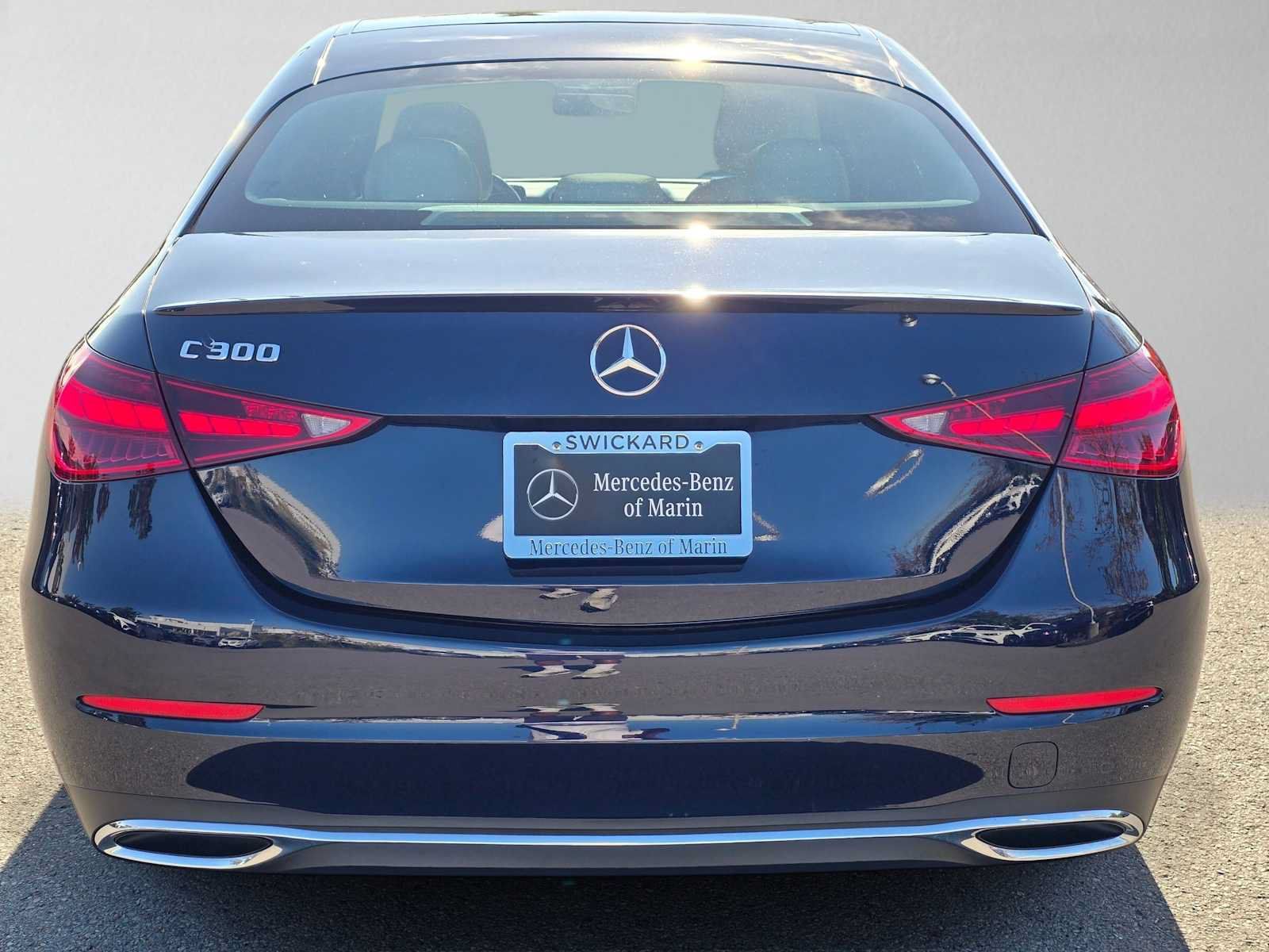 Used 2022 Mercedes-Benz C 300 Sedan image 4