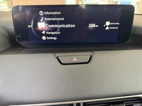 Used 2024 MAZDA CX-90 Plug-In Hybrid w/ Preferred AWD/4WD image 17