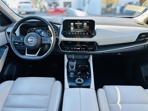 Used 2021 Nissan Rogue SL w/ Premium Package image 26