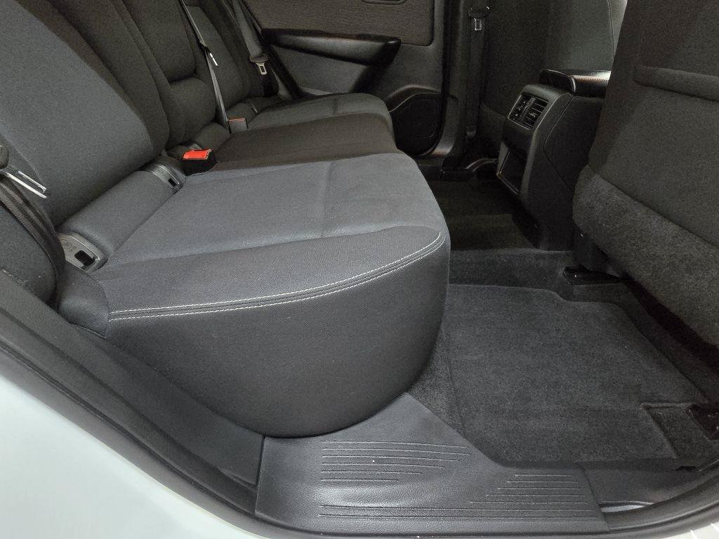 Used 2023 Nissan Rogue S FWD image 17