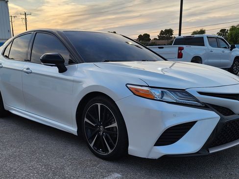 Used 2020 Toyota Camry XSE w/ Driver Assist Package FWD image 3