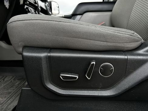 Used 2018 Ford F150 XLT w/ Equipment Group 302A Luxury AWD/4WD image 27