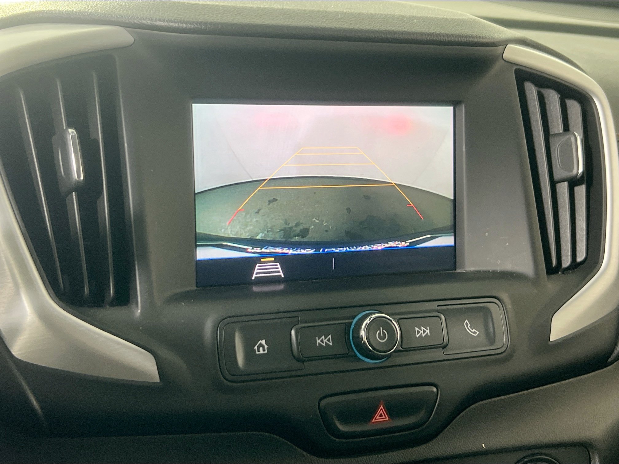 Used 2020 GMC Terrain SLE FWD image 13