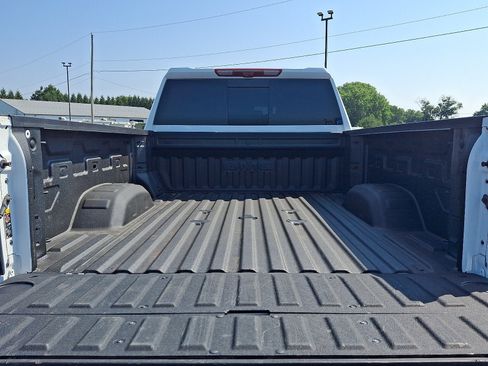 Used 2025 GMC Sierra 2500 AT4 w/ AT4 Premium Plus Package AWD/4WD image 28