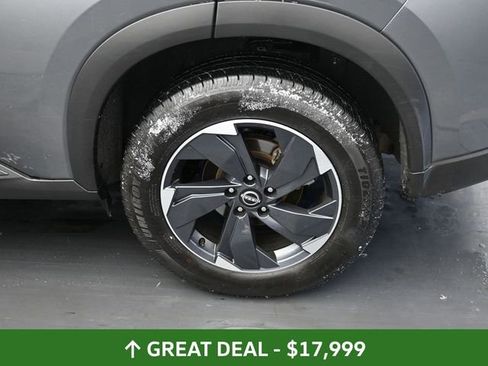 Used 2024 Nissan Rogue SV image 17