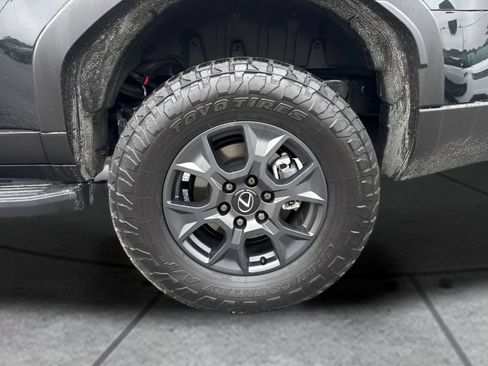 Used 2025 Lexus GX 550 AWD/4WD image 23