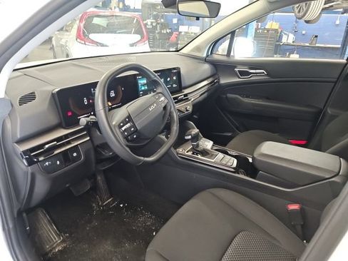 Certified 2026 Kia Sportage LX FWD image 19