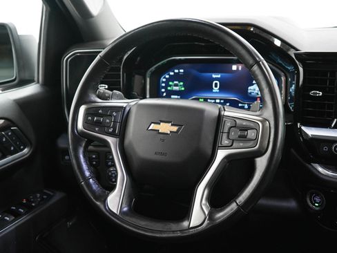 Used 2022 Chevrolet Silverado 1500 LTZ w/ LTZ Premium Package AWD/4WD image 17