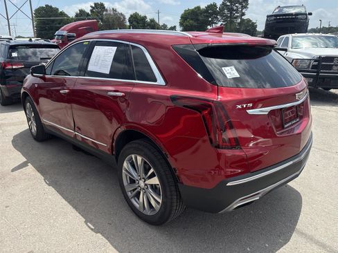 Used 2024 Cadillac XT5 Premium Luxury w/ Technology Package FWD image 2