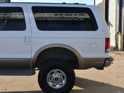 Used 2002 Ford Excursion Limited image 11