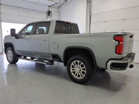 Used 2025 Chevrolet Silverado 2500 LTZ w/ LTZ Premium Package AWD/4WD image 6