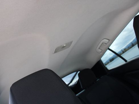 Used 2017 Toyota Prius Four FWD image 19
