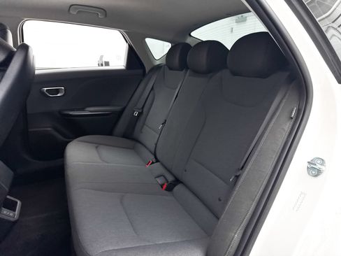 Certified 2025 Kia K4 FWD image 25
