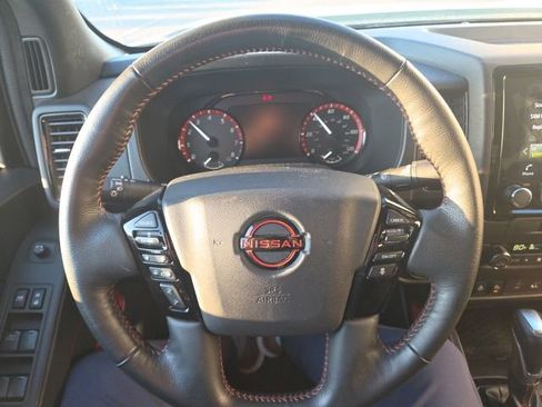 Used 2023 Nissan Frontier PRO-4X w/ Pro Convenience Package AWD/4WD image 18