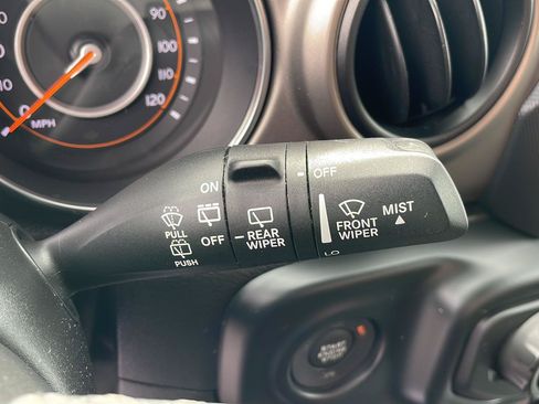 Used 2019 Jeep Wrangler Sport AWD/4WD image 18