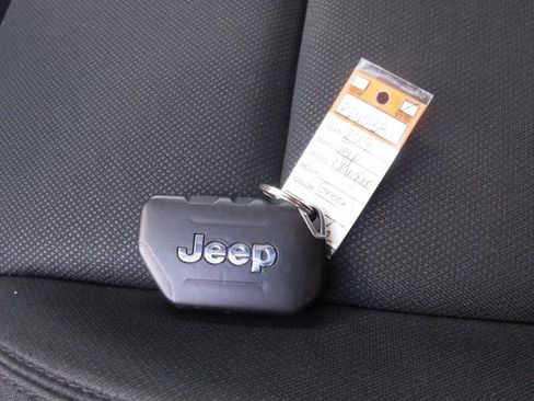 Used 2019 Jeep Wrangler Unlimited Sport image 47