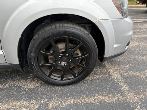 Used 2013 Dodge Journey SXT w/ Safe & Sound Group image 19