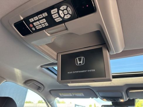 Used 2018 Honda Pilot Elite image 18
