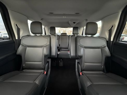 New 2026 Ford Expedition Max Active image 30