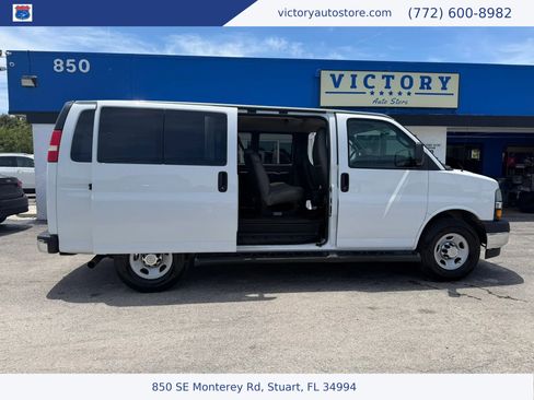 Used 2018 Chevrolet Express 3500 LT w/ LT Preferred Equipment Group RWD image 41