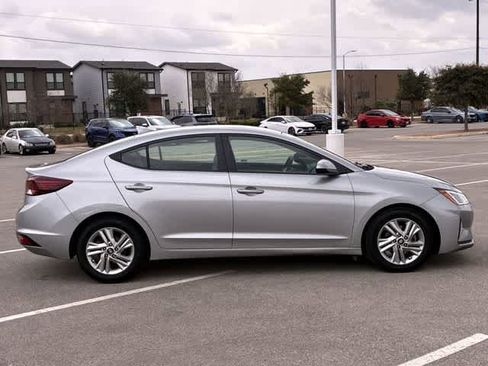 Used 2020 Hyundai Elantra SEL image 7
