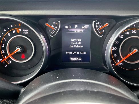 Used 2018 Jeep Wrangler Unlimited Sport image 18