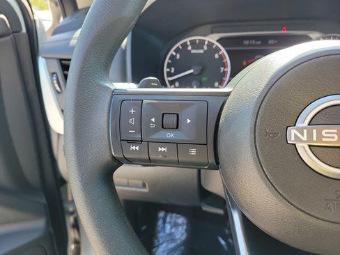 Certified 2024 Nissan Rogue S FWD image 23