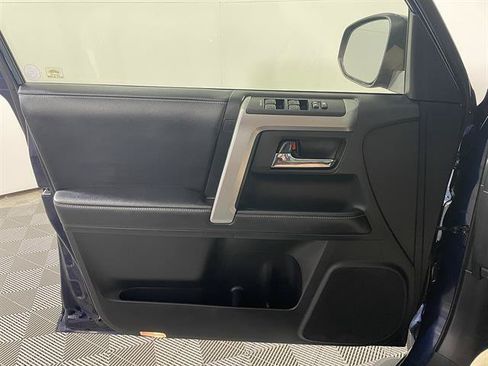 Certified 2018 Toyota 4Runner SR5 Premium AWD/4WD image 20