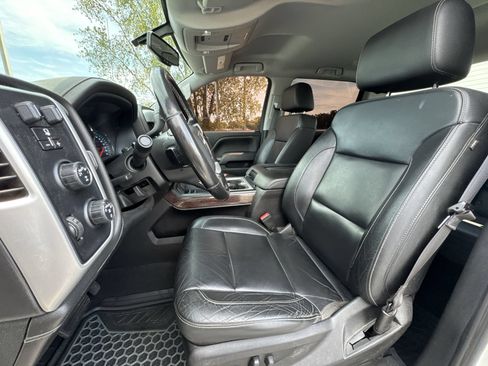 Used 2018 GMC Sierra 1500 SLT w/ SLT Premium Package AWD/4WD image 11