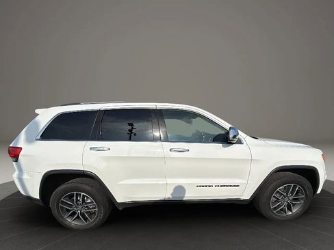 Used 2018 Jeep Grand Cherokee Limited AWD/4WD image 4