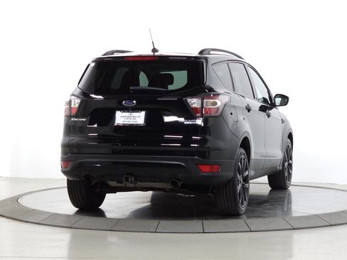 Used 2017 Ford Escape Titanium AWD/4WD image 9