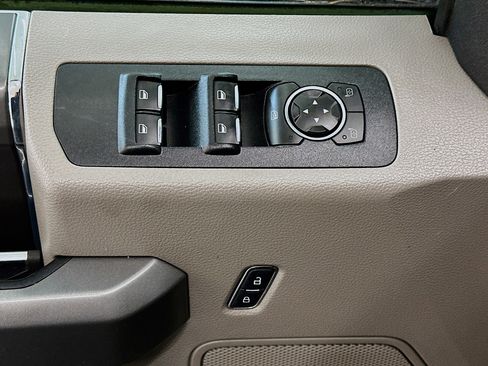 Used 2015 Ford F150 XLT w/ Equipment Group 302A Luxury image 15