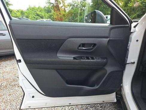 Used 2026 Nissan Kicks S FWD image 16