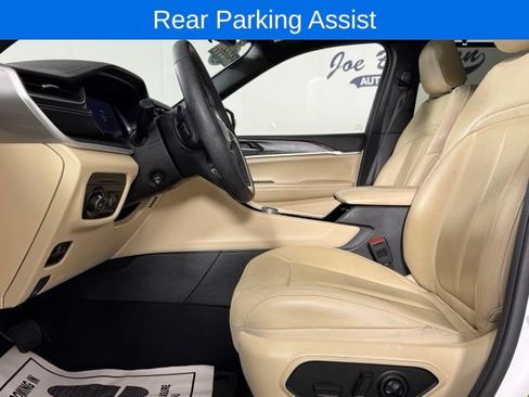 Used 2023 Jeep Grand Cherokee Limited w/ Luxury Tech Group II AWD/4WD image 11