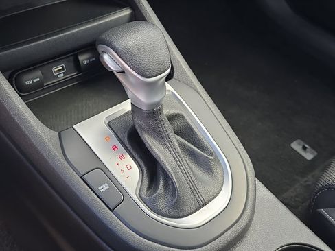 Used 2023 Kia Forte LXS w/ LXS Technology Package image 24