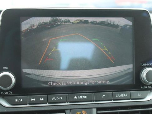 Used 2024 Nissan Altima 2.5 SV image 20