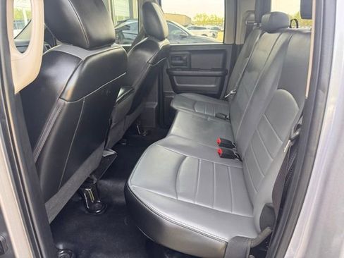 Used 2024 RAM 1500 Tradesman w/ Chrome Appearance Group RWD image 11