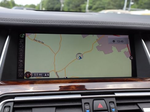 Used 2015 BMW 750Li RWD image 25