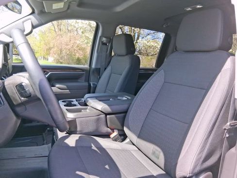 Used 2025 GMC Sierra 3500 SLE AWD/4WD image 14