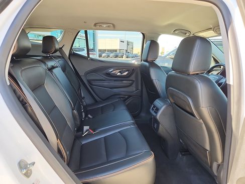 Used 2023 GMC Terrain AT4 AWD/4WD image 14