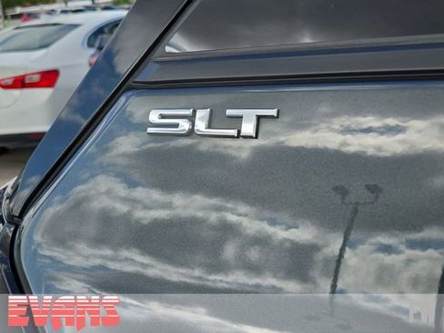 Used 2019 GMC Terrain SLT w/ Preferred Package FWD image 3